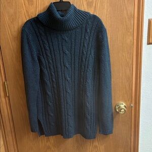 Carolyn Taylor Deep Green Cable Knit Sweater